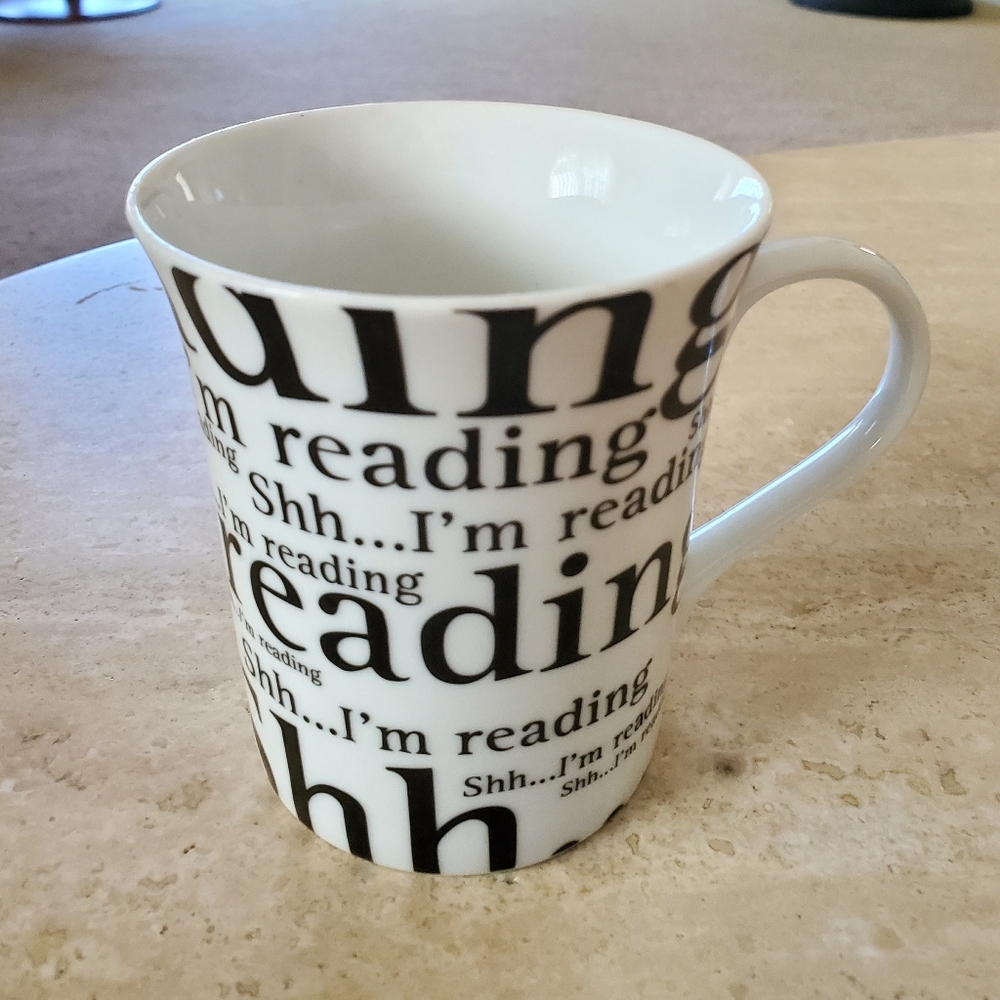 Barnes & Noble I am reading pattern Cup.